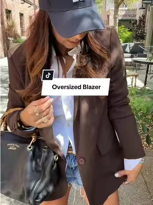 Replying to @vanessa The oversized lightweight blazer you’ll want for season! #oversizedblazer #tiktokshopcreatorpicks #womensblazers #lightweightblazer #spotlightfinds 
