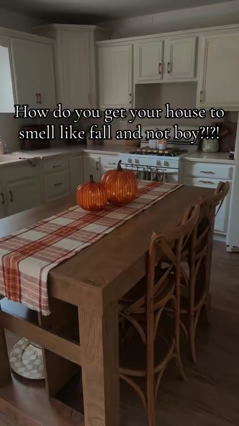 Love my pumpkin spice multipurpose cleaner #fallscents #fallvibes #fallaesthetic 