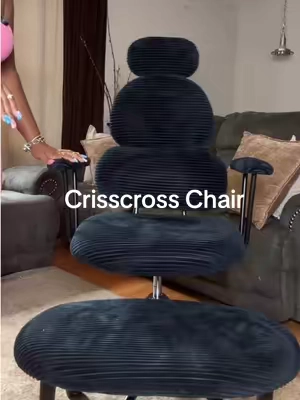 Replying to @domdomny17 They finally gave us a crisscross chair with arm rest !! It’s limited edition so hurryyyyy😱😱🙌🏾🙌🏾 #crisscrosschair #pinmoco #ergonomicchair #chair #deskchair @PINMOCO 
