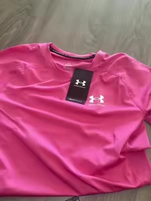 Underarmour with the great material 