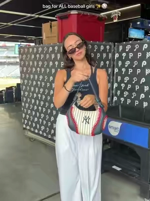 For ALL of my baseball girlies ✨⚾️ the most perfect bag!! They have all teams!  #baseballgirls #baseballmom #yankees #mlbbag #baseballszn 