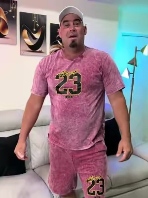🔥 Dale un toque único a tu estilo con este conjunto de camiseta y shorts vintage. Hecho de algodón cómodo y fresco, perfecto para el gimnasio, salir con amigos, correr, la playa o tus vacaciones. Si buscas comodidad sin perder el estilo, este set es para ti. 😎#MensFashion #Streetwear #Men's vintage washed graphic T #SummerOutfit #MensStyle     