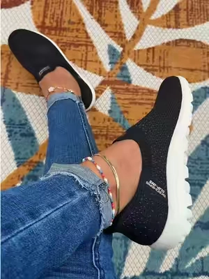 New go walk slip in Skechers 🖤🖤 #skechers #skechersshoes #workshoes #comfyshoes #qvcloyaltyprogram 
