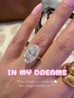#elongatedoval #statementring #engagementring #travelring #tiktokshopsummersale 