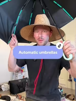 The Korean umbrella is WAY better #umbrella #automaticumbrella #tiktokshopcreatorpicks #rainraingoaway 