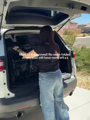 Here’s how the Mompush Double Stroller fits in my 2020 Chevy Traverse ✨ @Mompush US  #doublestroller #mompushstroller #babystroller #stroller #momof4 