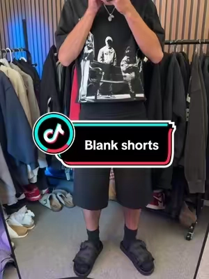 Nah these are hard… #hm #blankshorts #baggyshorts 