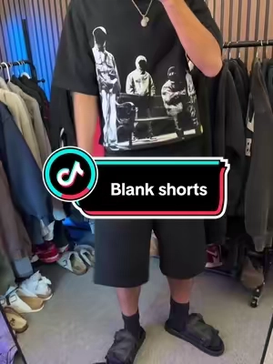 H&M relaxed shorts #hm #blankshorts 