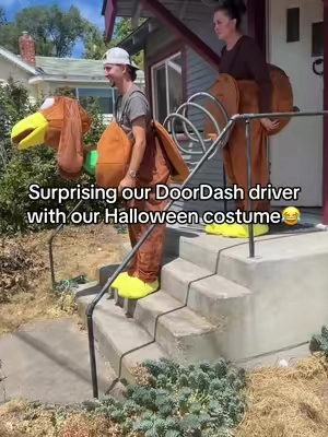 We are winning EVERY costume contest this year😂#halloweencostume #halloweencostumeideas #coupleshalloweencostumes #couplecostumes #halloween 
