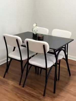 Respuesta a @felipeestevez935 Juego de comedor con la mesa y las 4 sillas incluidas‼️ #dinningtable #smallspaces #smallspaceliving #homemusthaves #SummerDeals 