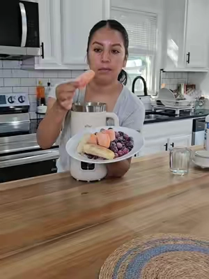 Respuesta a @mariortega899 un batido con los nutrientes y la proteínas que mi cuerpo necesita con, Bear 8 in 1 Nut Milk maker  #tiktokshopsummersale #tiktokshop #nutmilkmaker #healthy #batidos 