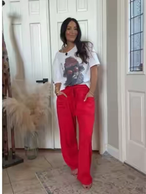 The coziest and cutest contrast stitched barrel sweatpants now in RED! 