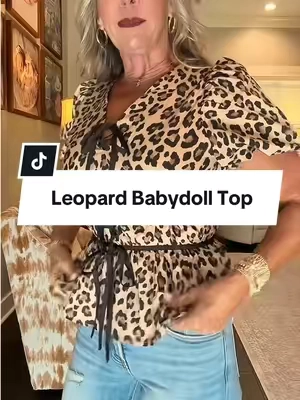 This leopard babydoll too by @Cicy Bell shop is to die for! And they come in so many different colors!! 😍🐆👏🏼✨ #tiktokshopsummersale #summerwins #babydolltop #leopard #bows 