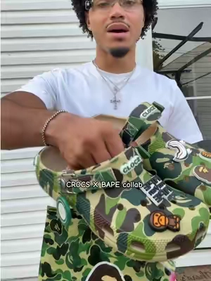 Some sizes are already sold out so if you see yours don’t wait 🫡 #crocs #bape #mensshoes #camo #gotitonstockx 