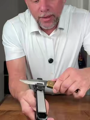 Knife sharpening #knife #sharpening #edc 