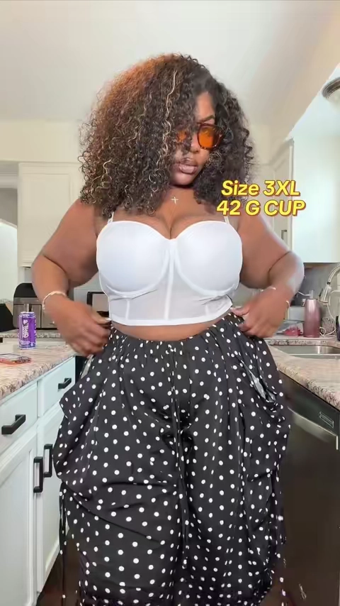 Replying to @Ebony_Nicole_💚 this is the bralette top in the last video it comes in a 3 pack girl #bralette #goingouttop #plussizefashion #bralettes 
