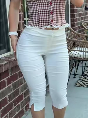 These capris are so so cute! #forwomen #fashiontiktok #capri #OOTD 