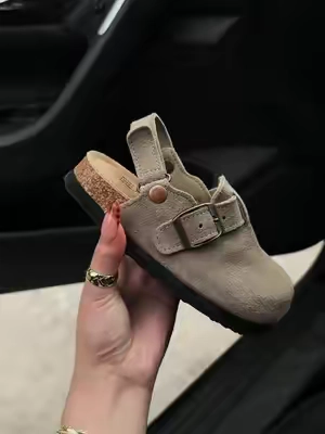 #clogs #clogshoes #kidsshoes #fallvibes #fallaesthetic 