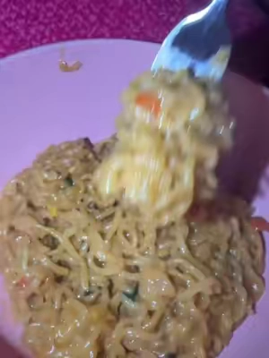 I love cheesy ramen 🧀🍜 #ramen #cheeseramen 
