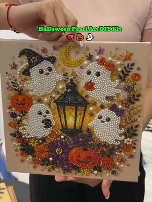 Relaxing Halloween DIY that turns tiny pearls into spooky-cute decor #DIY #giftideas2026#halloween #halloweencostume #halloweendecor