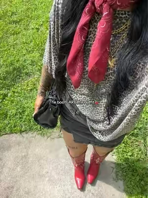 These are so comfy and true to size 🍒