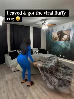 Finally a rug that’s THICK ✔️ Get yours before they sell out 🖤  #viralrug #rug #cozylivingroom #cozyfurniture #tiktokmademebuyit 