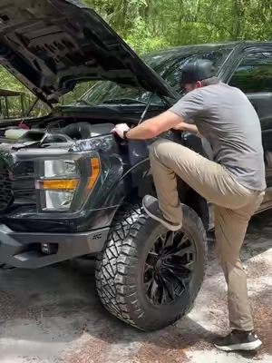 Need a few extra inches? #tiktokshopsummersale #trucks #trucksoftiktok #mechanic #mechaniclife 