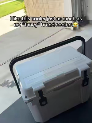 I like this cooler just as much as my “fancy” brand coolers😂 #cooler #icechest 
