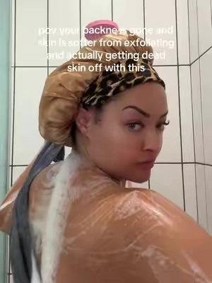 So glad I got this  #GlowUp #exfoliation #shower #clearskin #skincare 