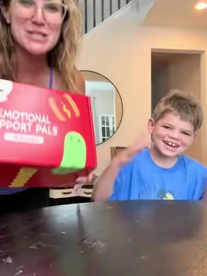 POV: You open a PR package and it’s full of the cutest back-to-school goodies. 😍 I seriously wish school supplies looked this fun when I was a kid! These are so stinking adorable and definitely make heading back to school a little more exciting. #backtoschool #schoolfinds #momlife #backtoschoolshopping #parenting @Relatable 