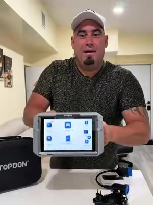 🚗🔧 ¡Lleva el diagnóstico de tu vehículo al siguiente nivel! El TOPDON ArtiDiag900 Lite Wireless te permite escanear todos los sistemas, realizar pruebas activas (Bidirectional/Active Test), acceder a más de 8 funciones de mantenimiento y disfrutar de 2 años de actualizaciones gratis. ¡Una herramienta imprescindible para mecánicos y amantes de los autos! 💯⚙️ 🛒 ¡Consíguelo hoy en TikTok Shop antes de que se agote! #TOPDON Wireless OBD2 Scanner #TikTokShop #TOPDON #ArtiDiag900 #ScannerAutomotriz      