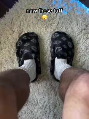 I recommend going up one whole size #fuzzyslippers #houseshoes 