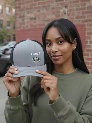 Deez Embroidered Premium #hatformen #capformen #tiktokmademebuyit #tiktokshop #viralvideo 