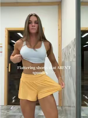 & this warm apricot color is back in stock in almost all sizes🍊🤞🏼✨ #halara #halaraeveryday #shorts #shortswithpockets #gymshorts 