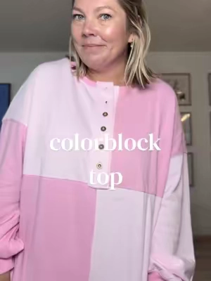 Love these oversized colorblock tops! Go true to size when ordering! 🤩 #fyp #momapproved #tiktokfashionfinds 
