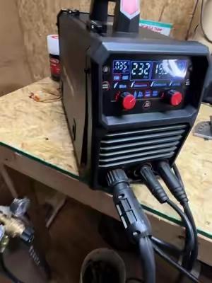 My husbands first shop video! I told him if I got him this welder he had to make the video! 😅 #welder #welding #yeswelder 