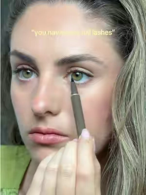 thicker lashes hack 🫶🧚 #thicklashes #eyelashtutorial #eyelashextensions #lashgrowth #fyp   