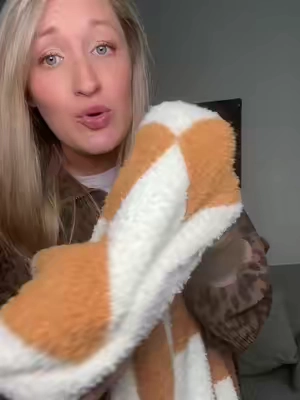 The cozy fall blanket everyone wants for chilly nights Soft, plush, and perfect for curling up on the couch, movie nights, reading, and making your home feel extra cozy this season. A must-have fall home decor piece and the perfect gift for anyone who loves comfort. #fall #cozyathome #homedecor #cozyseason