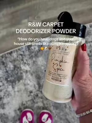 My favorite way to make the whole house smell like fall. 🤎🍂 Sprinkle it on the carpet, let it sit, vacuum it up, and enjoy that cozy pumpkin spice scent long after you’re done cleaning. #carpetdeodorizer #carpetfreshener #fallhome #pumpkinspice