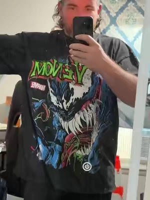 The Venom Show! Hosted by Eddie Brock #venom #eddiebrock #marvelstudios #tiktokshopbacktoschool #tiktokshopcreatorpicks 