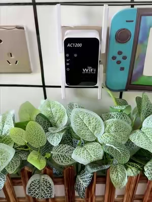 Ahora tengo señal en toda la casa. ¡Hasta en el baño! 🚽📶#ExtensorWiFi #SeñalFuerte #WiFiRápido #SinBuffering #GamingWiFi 