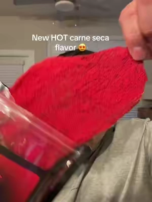 New flavor alert!! 🚨 #fuego #carneseca #viral #Foodie #FoodTok 