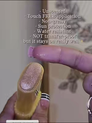 Replying to @Ri 🌙 Neither sticky or greasy 🤌🏻✨  . . . . #elfcosmetics  #elfyeah  #elfglitzspf  #glittermakeup  #SPF 