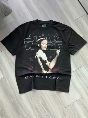 Beauty #starwars #starwarsedit #graphictees #graphictee #StreetFashion 