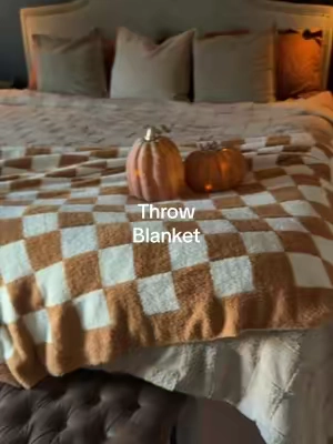 And it’s soooo soft #throwblanket #cozyseason @CGK Linens 