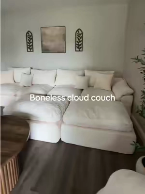 Replying to @jennjoy759 so affordable and stunning 😍 @Weture Official #bonelesscouch #cloudcouch #couch #homefurniture #homedecor 