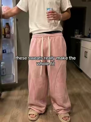 good sweatpants are really about the fit #sweatpants #baggysweats #streetwear #OOTD #fyp 