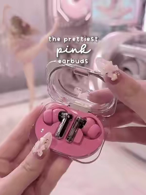these new ear (3a)s from nothing are a pink lover’s dream 🫶🏼💗 you get an hour of playtime with only 5 mins of charging!! @Nothing US @CMF by Nothing — #nothingear3a #nothing #nothinglaunch2026 #cmfbynothing 