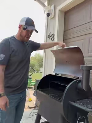 VEVOR Wood Pellet Grill Smoker #vevor #vevortools #vevorttshop #tiktokshopbacktoschool #pelletsmoker 