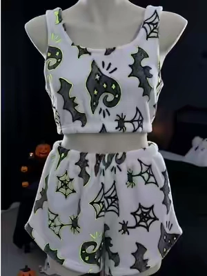 The cutest Halloween pajamas 2pcs set🎃🎃🎃 #halloweenpajamas #halloweenvibes #pajamaset #womensleepwear #spookyseason